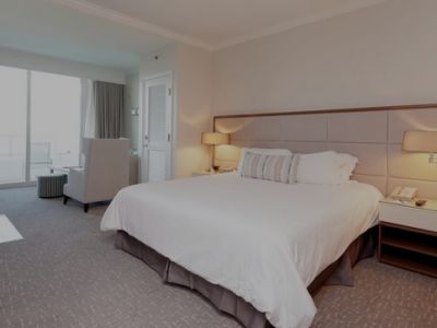 Fontainebleau Jr Suite Tressor Tower